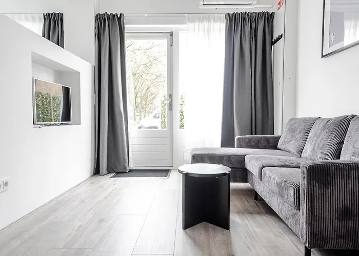 Kings Square 아파트