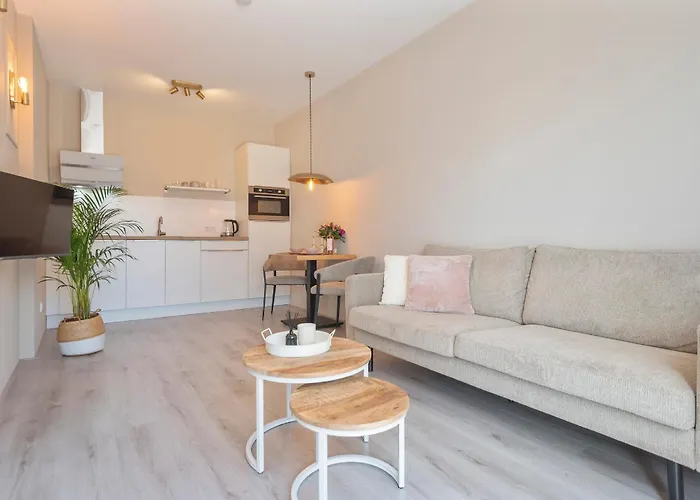 Kings Square 아파트