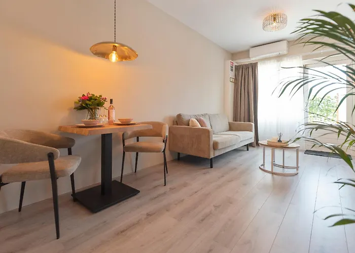 Kings Square 아파트 *